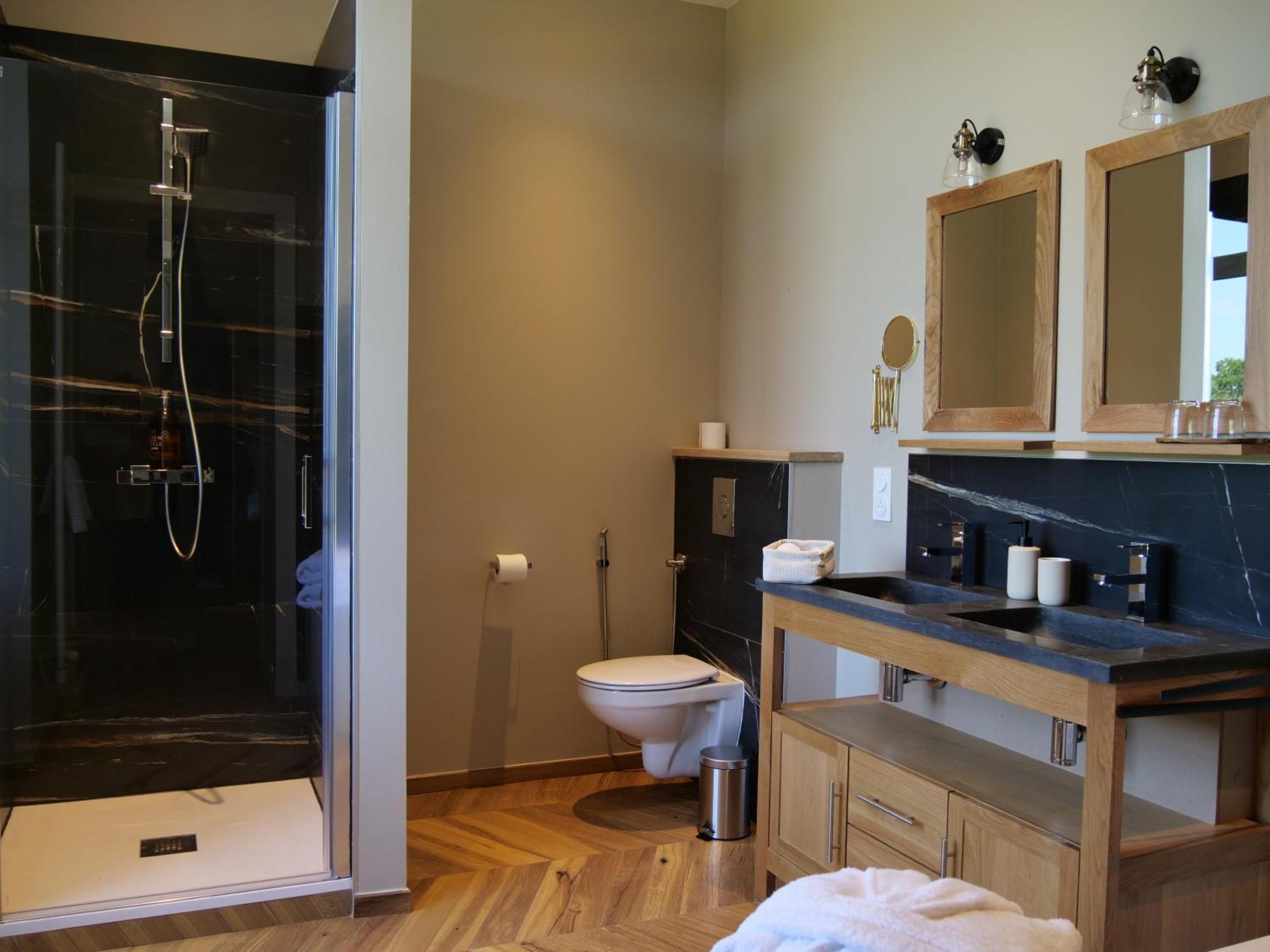 Domaine Du Cloitre Bed & Breakfast Пленеф-Вал-Андре Екстериор снимка